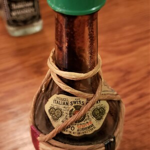 Vintage Miniature Liquor Bottles-Airline Liquor Bottles-Bacardi-Cutty Sark-Jim Beam-Smirnoff-Jack Daniels-Johnny Walker-Old Taylor-Braniff bild 4