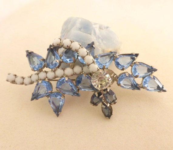 Vintage 1950's Blue Teardrop and White Rhinestone… - image 3