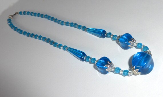 Vintage 1950's Blue and Crystal Glass Beaded Neck… - image 3