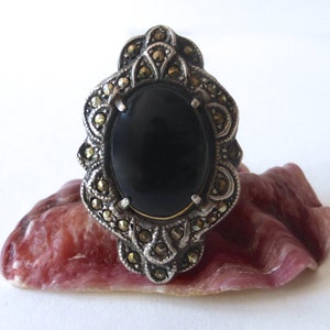Vintage Art Deco Sterling Silver, Marcasite and Oval Onyx Cocktail Ring