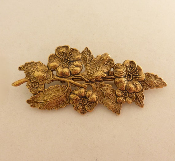 Vintage 1960's Gold Floral Leaf Pin - image 1