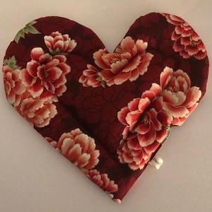 Heart Shaped Microwavable Heating Wrap Pack With Flax Seed and Lavender