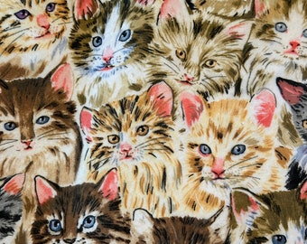 Tissu flanelle imprimé chats marrons gris rose 42 x 18 pouces