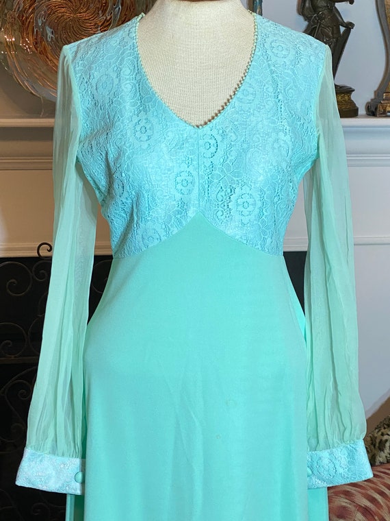 Vintage 1970s Robins Egg Blue Lace Mother-of-the … - image 7