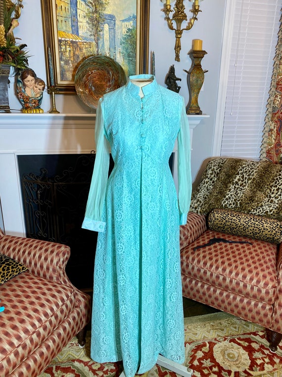 Vintage 1970s Robins Egg Blue Lace Mother-of-the … - image 3