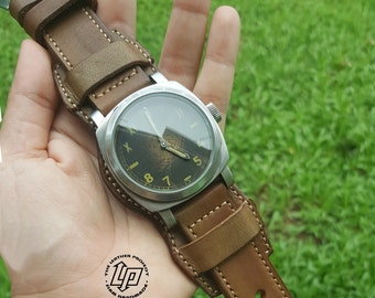 Handmade Tanned/ Olive Green Vintage Bund Watch Strap Band with Pre-V buckle.