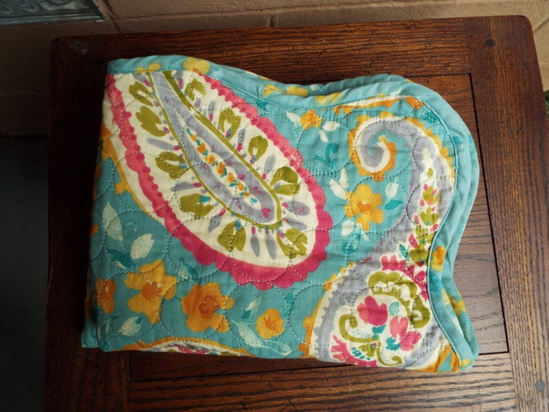J Queen New York Persnickety Paisley Aqua Sham Quilted Green Floral Pillowcases Standard Scalloped