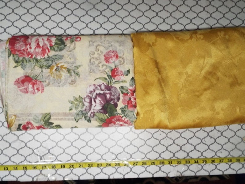 Large 58 x 116 Gold Poinsettia Pine Tablecloth Damask Yellow Christmas Holiday Table