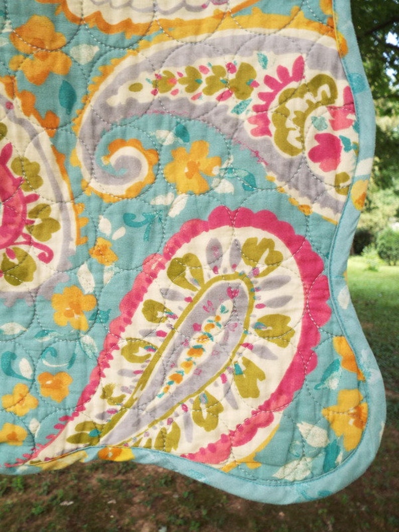 J Queen New York Persnickety Paisley Aqua Sham Quilted Green Floral Pillowcases Standard Scalloped