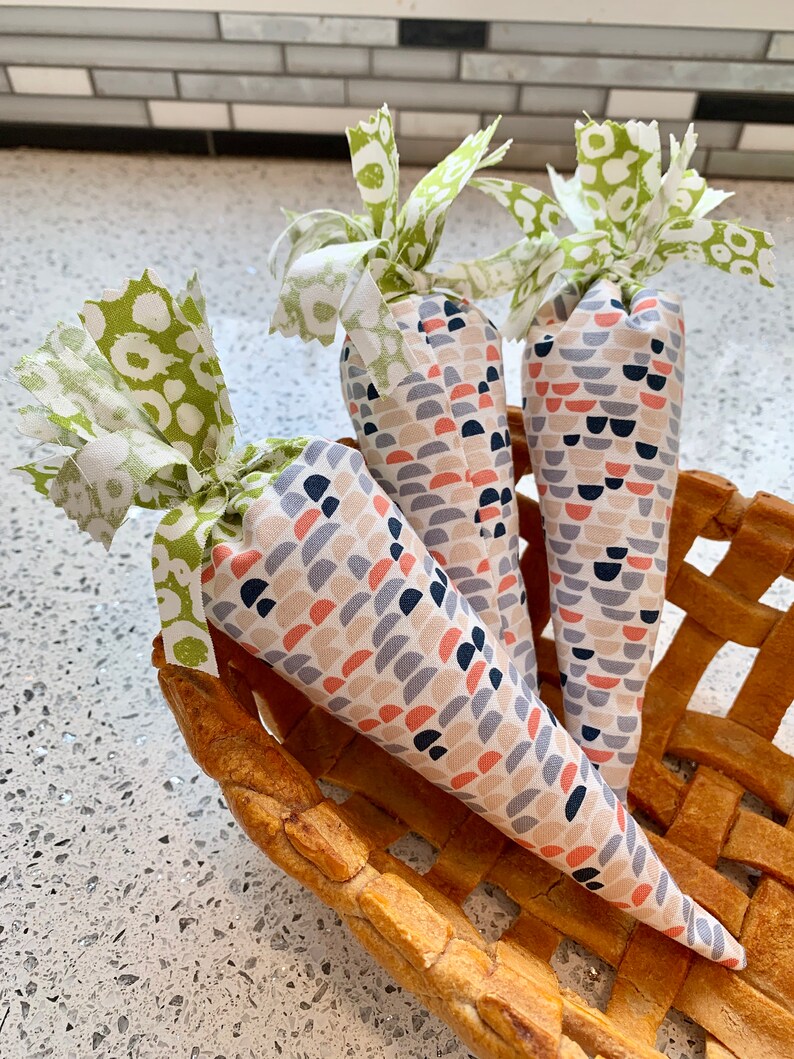 Easter Decor Fillers Cottage Decor Tiered Tray Decor Fabric Easter Carrots Spring Decor Basket Filler Farmhouse Set of 3 Carrots