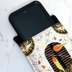 Padded Cell Phone Holder, Cell Phone Protecter, Cell Phone Case, Padded Pouch, Phone Sleeve, iPhone cover, Smartphone Case, Handmade Case image 2