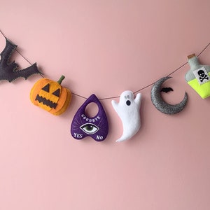 Handmade Embroidered Halloween Bunting / Garland