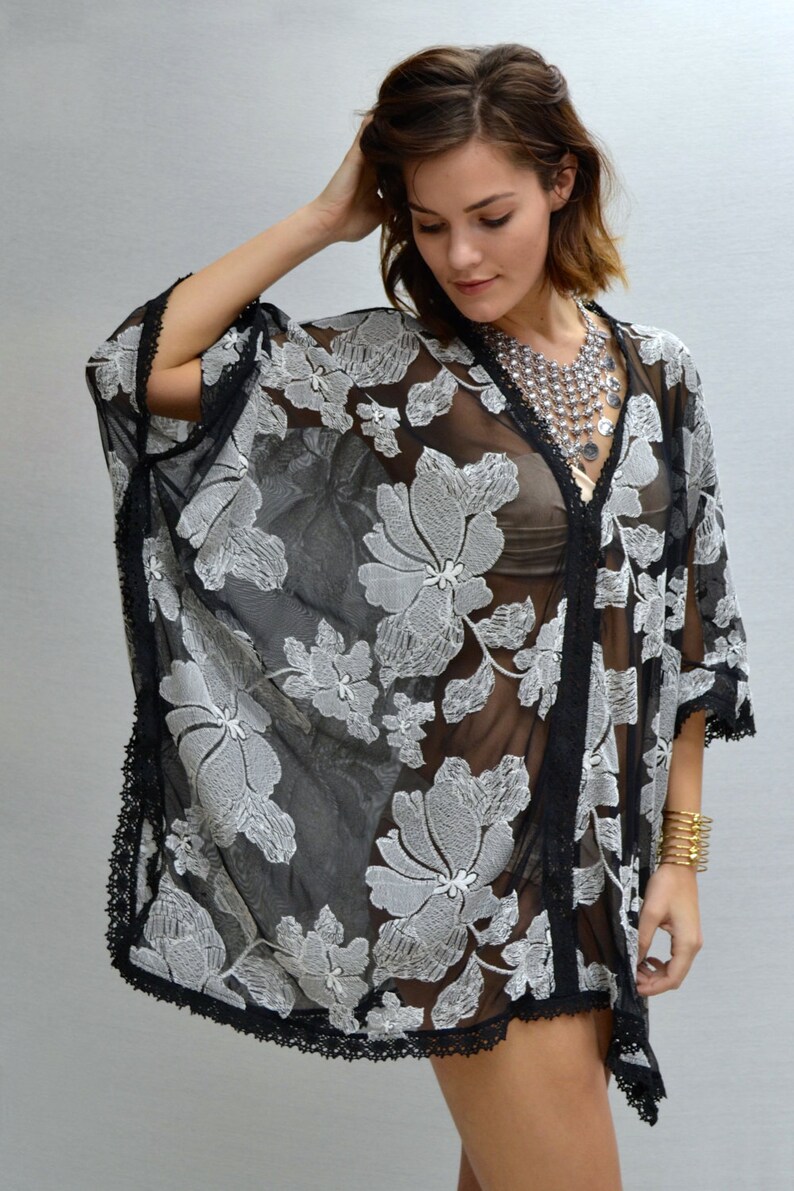 Kupu Kupu Tunic in Black/White image 2