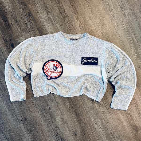 Vintage 90’s New York Yankees MLB Baseball Custom Crop Style Crewneck L/XL