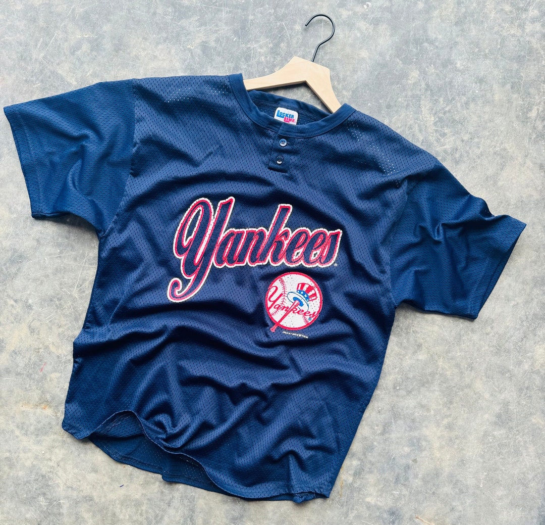 Vintage 90’s Yankees jersey top