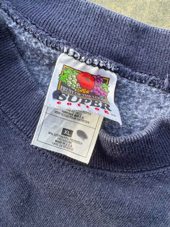 Vintage 90’s Rare Tennessee Medicine University College Crewneck Sweatshirt View 4