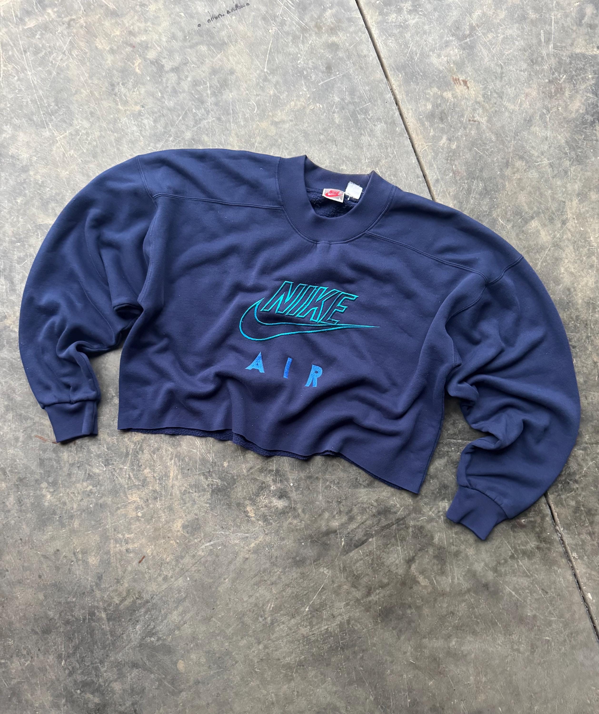 cropped sweater nike