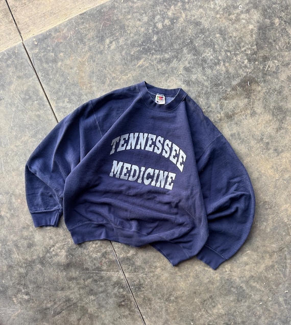Vintage 90’s Rare Tennessee Medicine University College Crewneck Sweatshirt