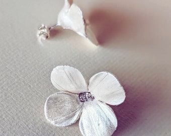 Porcelain Flower Earrings Bridal, Boho Floral Earrings, Bridal Party Accessories, Luxury flower wedding earrings, Flower stud earrings, Gift
