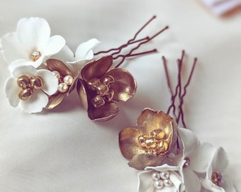 Bridal flower hair pins gold & white - Set of 4, Wedding hair pieces, Wedding flower hair pins, Bridal hair pin, Wedding hair accessories uk