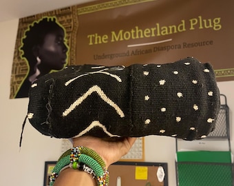 Authentic African Mudcloth Fabric | Black & White  |  Made in Mali | 64’ X 42’