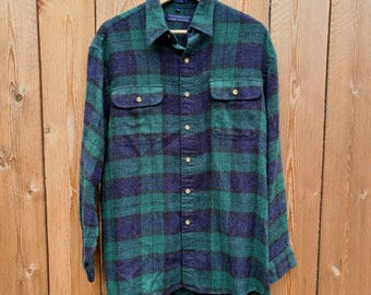 Vintage Green and Navy Plaid Fisherman Flannel Button Down Shirt Van Heusen Wool Size Medium