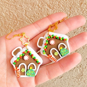 Gingerbread House Earrings, Cute Christmas Earrings, Polymer Clay Earrings, Polymer Clay, Winter, Kawaii, Charm Earrings, Holiday, Gift Idea
