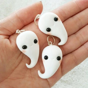 Kawaii Halloween Ghost, Ghost Polymer Clay Charm, Polymer Clay Pendant, Halloween, polymer clay, clay pendant, Kawaii, Chibi, Clay Charm