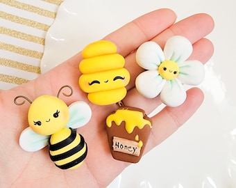 12 Pcs Bee / Honey Pot Shape Loose Beads Cute Charms Pendants for Jewelry Making or DIY Crafts,Temu