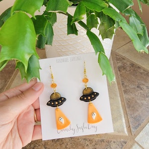 Spooky UFO Halloween Earrings, Cute Earrings, Polymer Clay Earrings, Ghost, Halloween, Kawaii, Ghost Earrings, UFO Earrings, Alien earrings