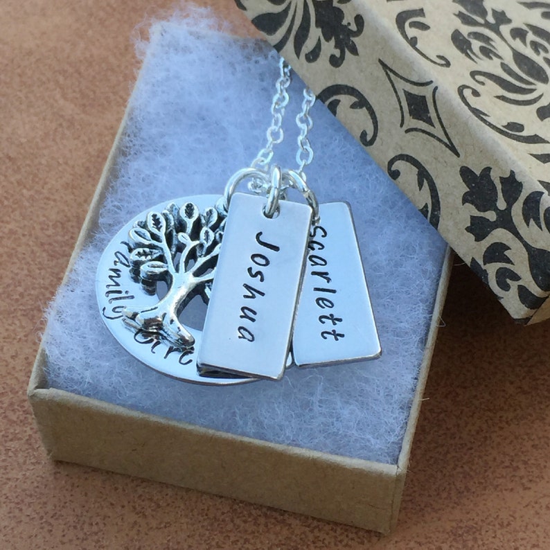 Gift for Mum Personalised Family Tree Gift Personalised Necklace Personalised Birthday Gift for Her Children/'s Names Name Necklace