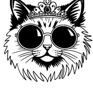Könnte beinhalten: Eine schwarz-weiße Strichzeichnung eines Katzengesichts. Die Katze trägt ein detailliertes Diadem zwischen den Ohren und eine große, runde, dunkel getönte Sonnenbrille, die die Augen bedeckt. Die Zeichnung zeichnet sich durch kräftige Linien aus.