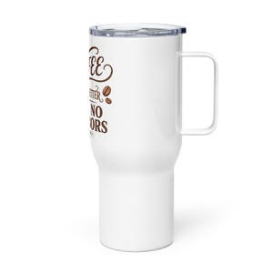 Travel mug with a handle