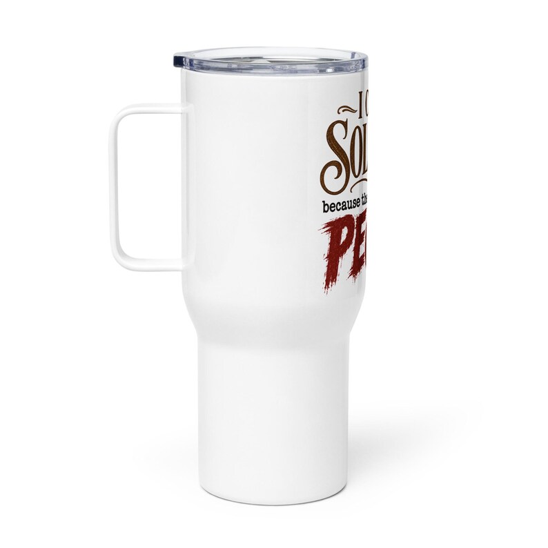 Travel mug with a handle