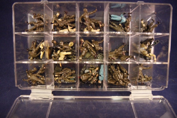 miniature army figures