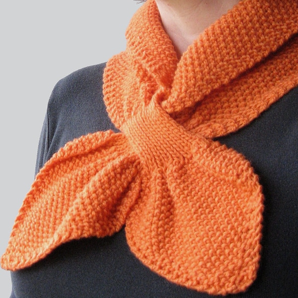 KNITTING PATTERN - Moss Stitch Keyhole Scarflette (Adult size) Digital Download PDF (Bowtie, Ascot, Pull-Through, Stay On style) Knit Scarf