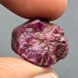 Natural Star Ruby Rough, Raw Uncut Gemstone, Unique Collector Mineral Specimen