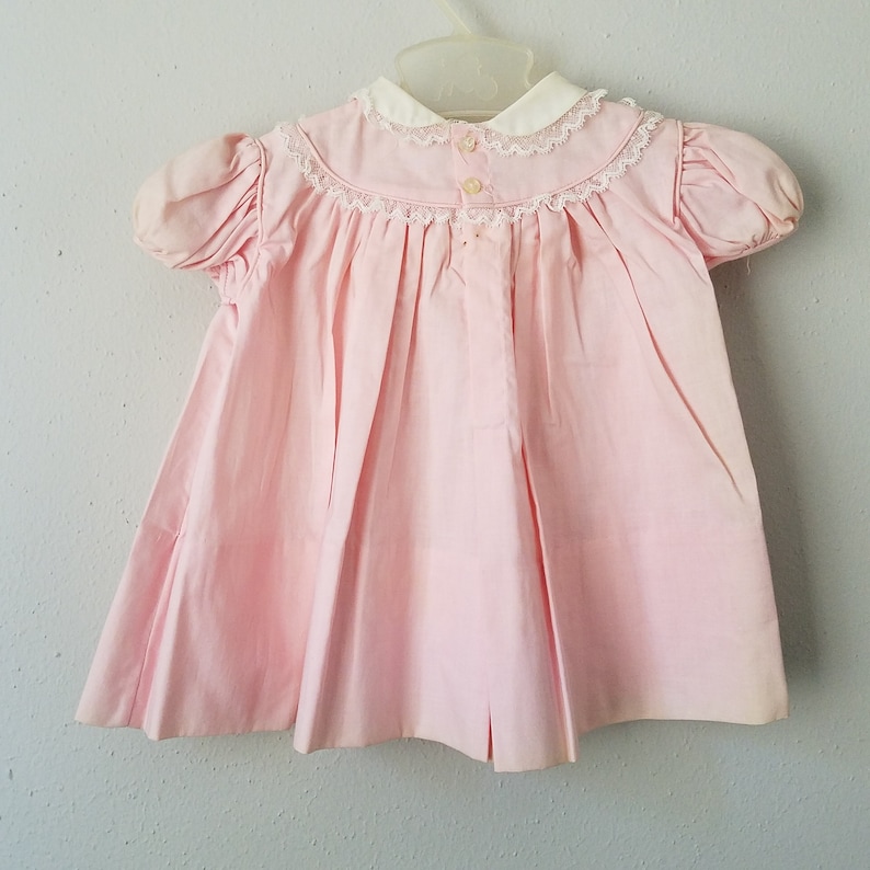 Vintage 50s Girls Pink Cotton Dress with Peter Pan Collar and Lace Trim never worn New Size 6-9 months Easter Dress