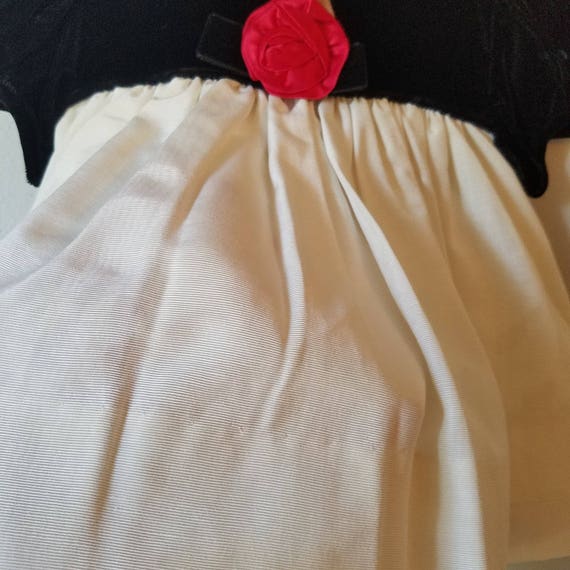 Vintage Girls Black Velvet and Off-White Taffeta … - image 3