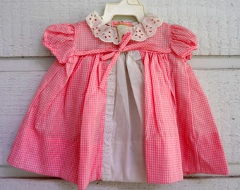 Vintage pink gingham dress with white eyelet lace- Size 0 newborn- new, never worn