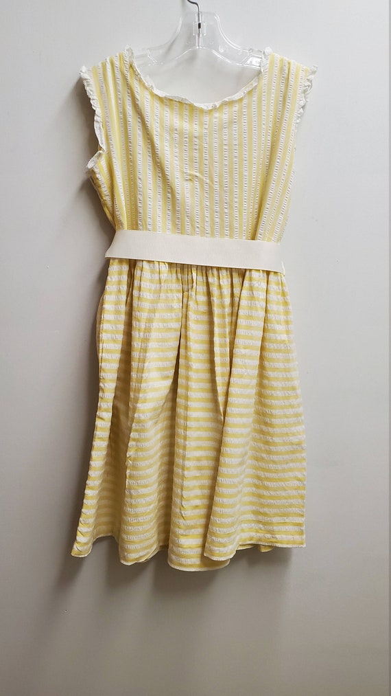 Vintage Girls Yellow and White Seersucker Sleeveless … - Gem