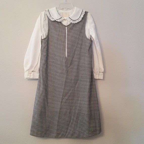 Vintage Girls Black and White Shift Dress over Wh… - image 1