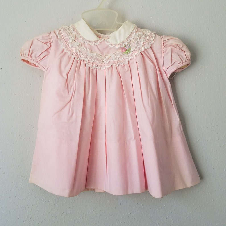 Vintage 50s Girls Pink Cotton Dress with Peter Pan Collar and Lace Trim never worn New Size 6-9 months Easter Dress