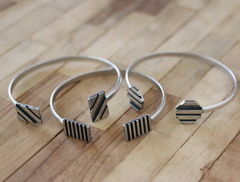 Uneven Dashed Double Square Panel Cuff Bracelet Asymmetric Gap Side Up Brass Stripe Boards Wristlet Women GoldSilver Emboss Lines Bangle