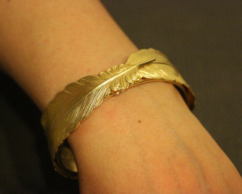 Greek Goddess Gold Leaf Bracelet Bridal Laurel Leaf Handcuff Shackle Roman Princess Bride Bangle Sweet16 Birthday Prom Vine Cuff Wristlet