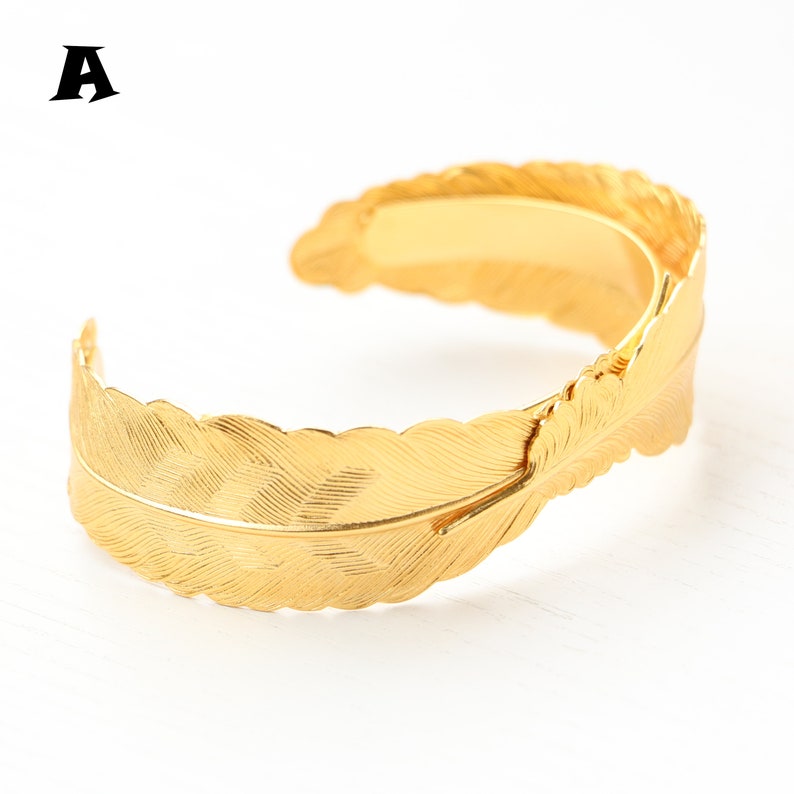 Greek Goddess Gold Leaf Bracelet Bridal Laurel Leaf Handcuff Shackle Roman Princess Bride Bangle Sweet16 Birthday Prom Vine Cuff Wristlet