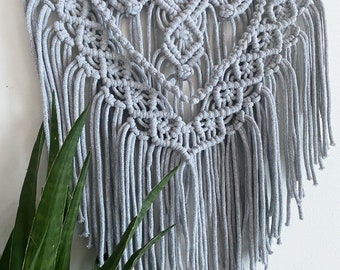 Macrame wall hanging