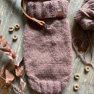 Made-to-Measure Hand-Knitted Dog Sweater in Alpaca and merino wool