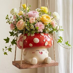 Mushroom Hanging Planter, Cute Toadstool Plant Pot, Hanging Flower Pot, Whimsical Cottagecore Decor, Plant Lover Gift, Unique Planter