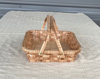 Serving tray ,basket with handle, fruit basket